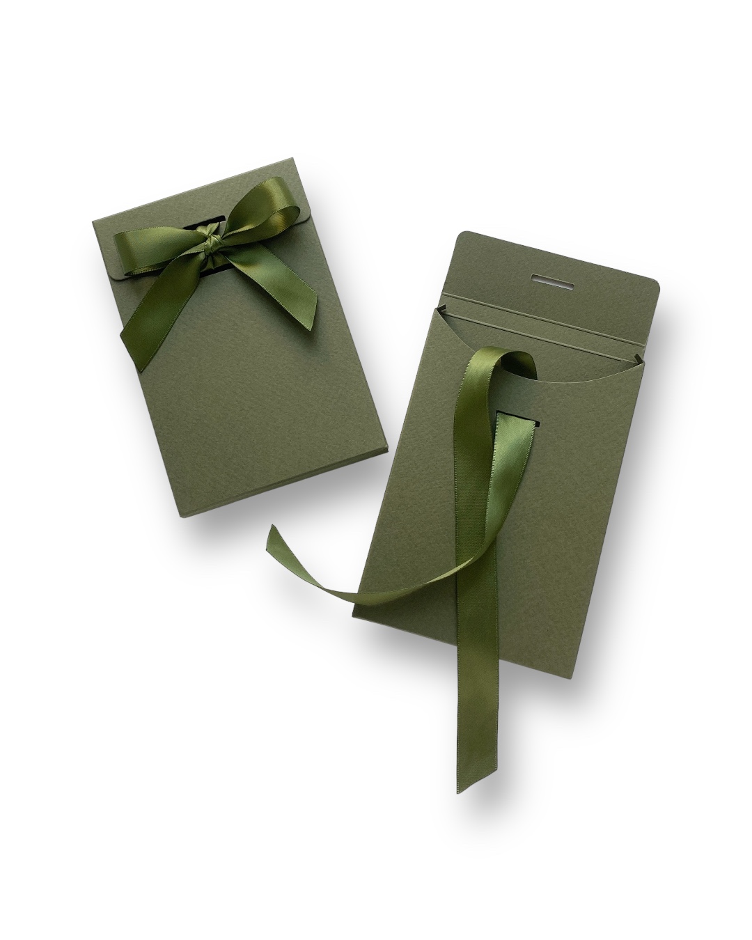 Конверт матовий. Колір Khaki. Розмір 10.5х15.5х1 см.