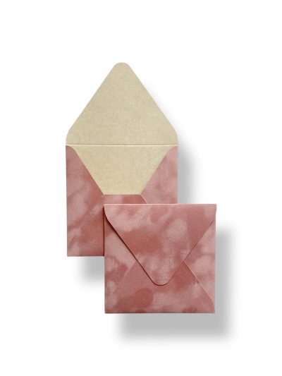 Конверт оксамитовий квадратний. Колір Pink Caramel. Розмір 13.5х13.5 см.