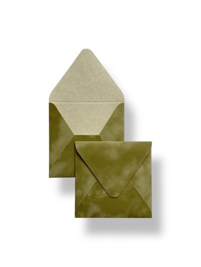 Конверт оксамитовий квадратний. Колір Toundra. Розмір 13.5х13.5 см.