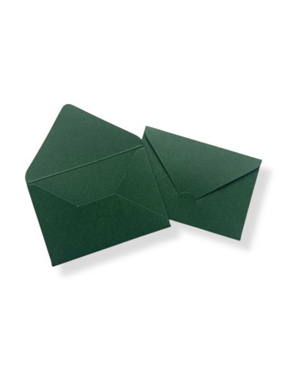 Конверт матовий з розрізом для закриття. Колір Magnetic green. Розмір міні 10х7 см.