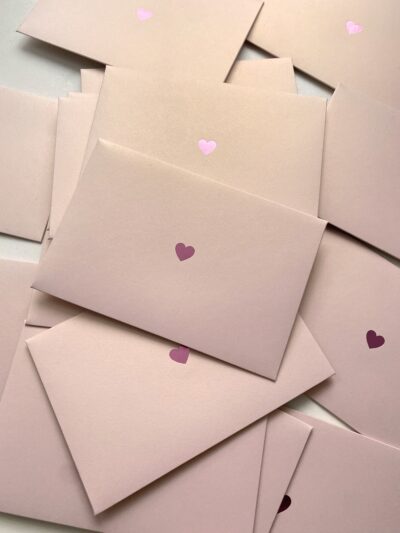 Конверт перламутровий rose gold, тиснення міні серце, для А6